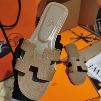 Hermès Pewter Grey Palm Pattern Cowhide Handmade Slippers