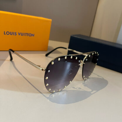 LOUIS VUITTON Fashion Sunglasses