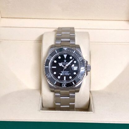 Rolex Submariner Series Green Submariner - Image 2