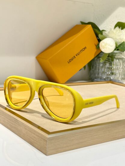 LOUIS VUITTON Fashion Sunglasses