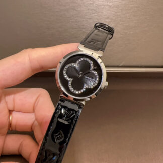 Louis Vuitton two-hand super popular watch