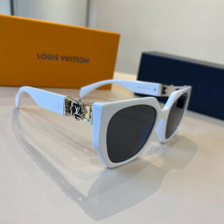 LOUIS VUITTON Fashion Sunglasses