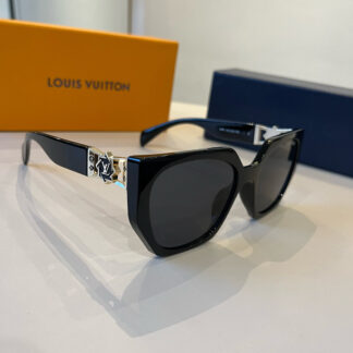 LOUIS VUITTON Fashion Sunglasses