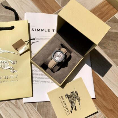 Burberry Quartz Women's Watch - Image 2