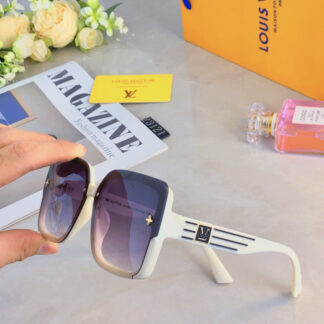 LOUIS VUITTON Fashion Sunglasses