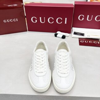 Gucci classic design German training elements catwalk model