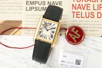 Cartier Tank series low-key retro watch