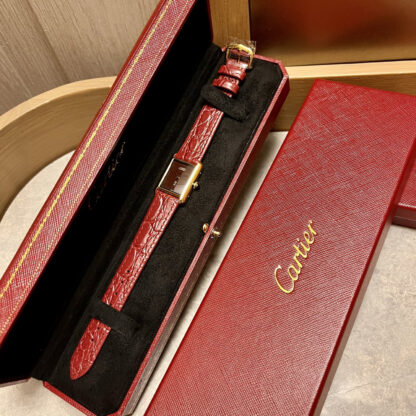 Cartier Retro Tank Series Simple High-end Watch