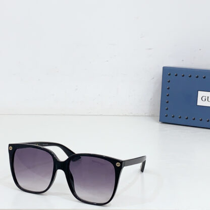 Gucci fashion sunglasses - Image 2