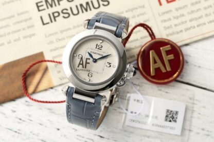 Cartier exquisite Pasha series watch