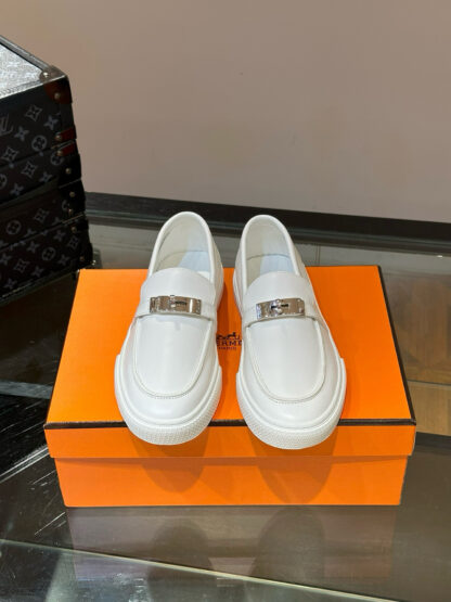 Hermès Classic Men's White Soft and Durable Loafers