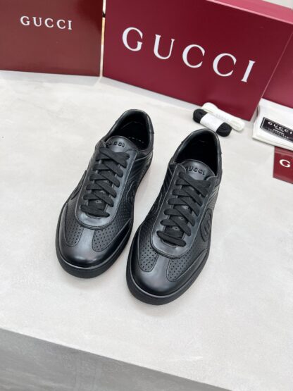 Gucci classic design German training elements catwalk model - Image 2