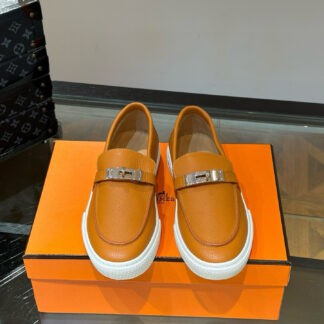Hermès Classic Men's Orange Soft and Durable Loafers