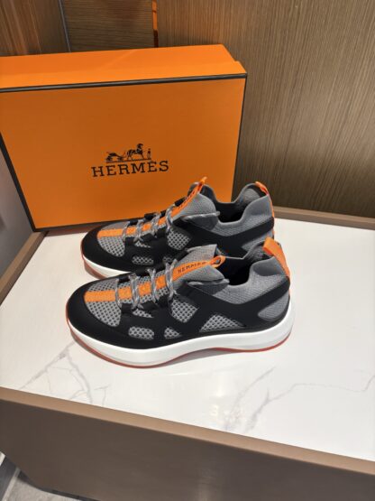 Hermes black and gray stylish simple casual sports shoes