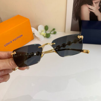 LOUIS VUITTON Fashion Sunglasses