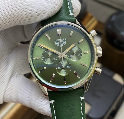 TAGHeuer Classic Luxury Men's Watch - Image 2