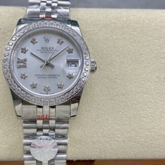 Rolex women's model with single calendar and chronograph, 31mm diameter
