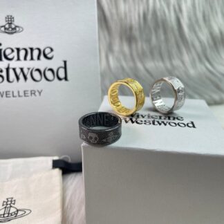 Vivienne Westwood KINGSTON Skull Heart Saturn Ring