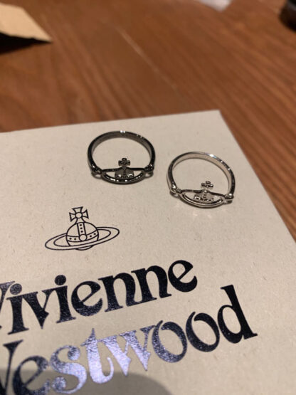 Vivienne Westwood rocks Saturn's ring