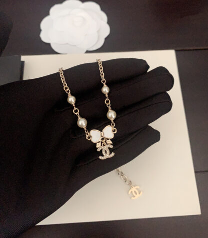 Chanel White Bow Necklace - Image 2