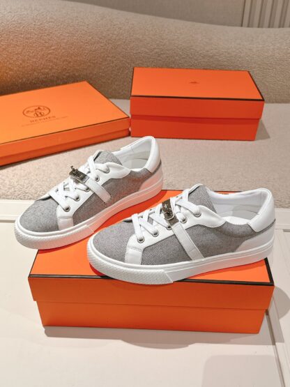 Hermes couple white and gray Kelly shoe buckle classic flat casual shoes - Image 2