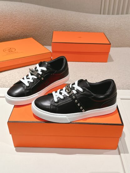 Hermes couple black and white kelly shoe buckle classic flat casual shoes - Image 2