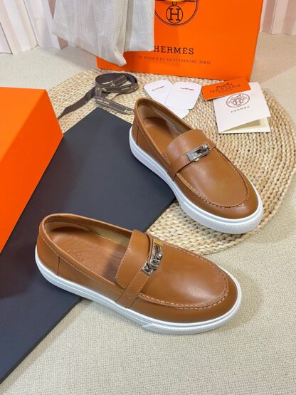 Hermes kelly shoe buckle brown stylish and noble casual loafers - Image 2
