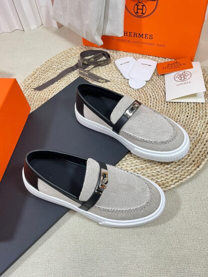 Hermes Kelly shoe buckle gray and black stylish and noble casual loafers - Image 2