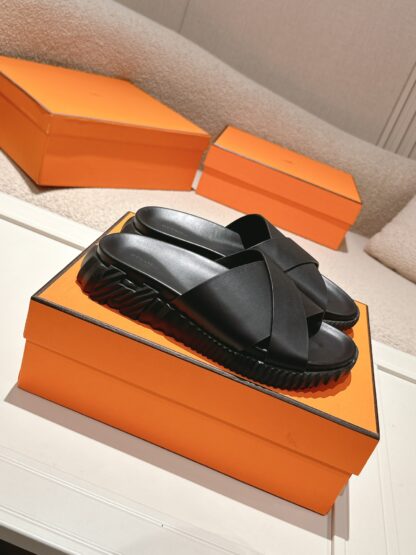 Hermes pure black comfortable casual style cross-slippers - Image 2