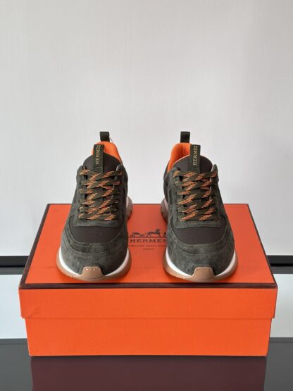 Hermès lightweight and versatile dark green sneakers - Image 2