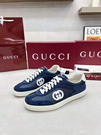 Gucci classic design German training elements catwalk model - Image 3