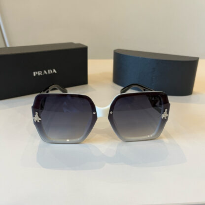 Prada fashion trend sunglasses - Image 2