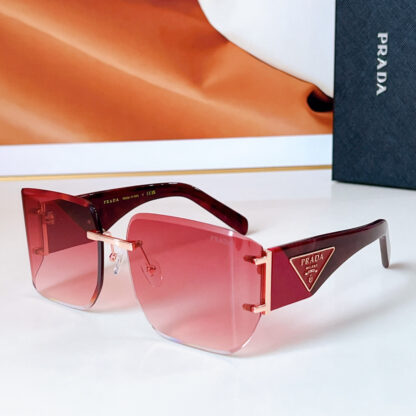 Prada fashion trend sunglasses - Image 2
