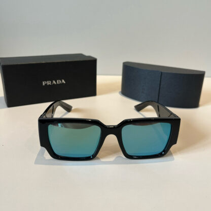 Prada fashion trend sunglasses - Image 2