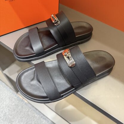Hermes summer black gold buckle pure handmade high-end sandals - Image 2
