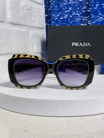 Prada fashion trend sunglasses - Image 3