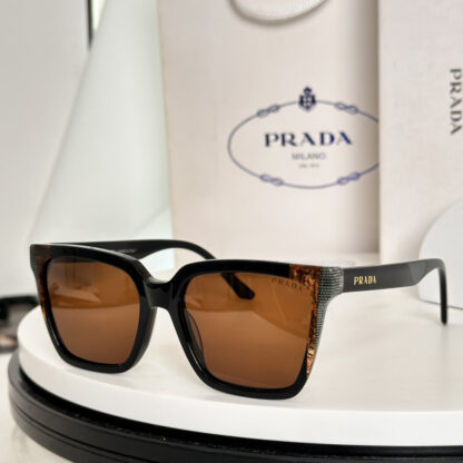 Prada fashion trend sunglasses - Image 2