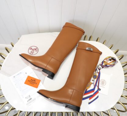 Hermès classic kelly buckle brown mid-calf boots - Image 2