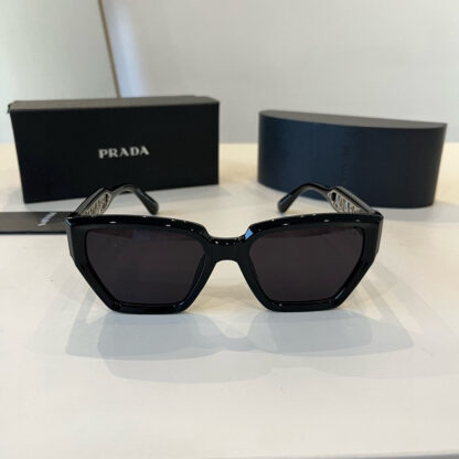 Prada fashion trend sunglasses - Image 2