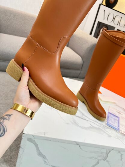Hermès classic kelly buckle stylish brown mid-calf boots - Image 2