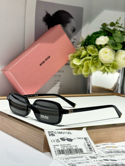 Miu Miu trendy fashion sunglasses - Image 3