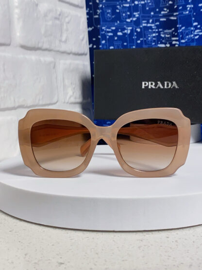 Prada fashion trend sunglasses - Image 3