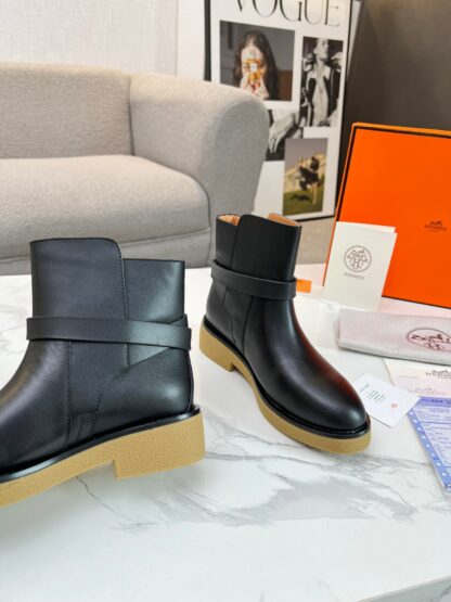 Hermès classic black silver buckle knight boots