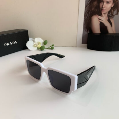 Prada fashion trend sunglasses - Image 2
