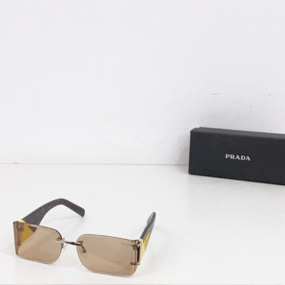 Prada fashion trend sunglasses - Image 2