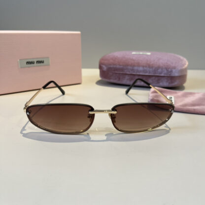 Miu Miu trendy fashion sunglasses - Image 3