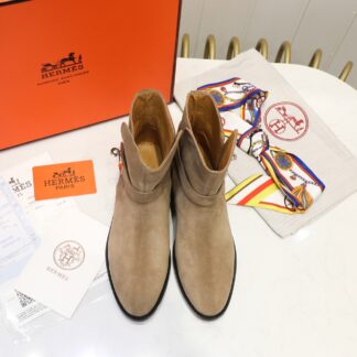 Hermès Classic Apricot Silver Buckle Fashion Knight Boots