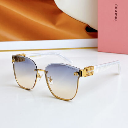 Miu Miu trendy fashion sunglasses - Image 3