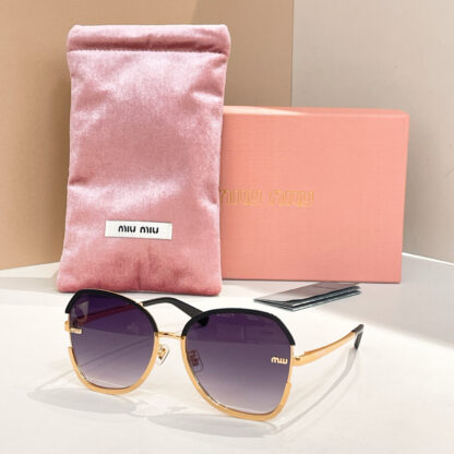 Miu Miu trendy fashion sunglasses - Image 3