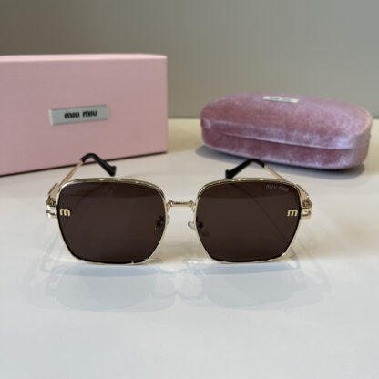 Miu Miu trendy fashion sunglasses - Image 3